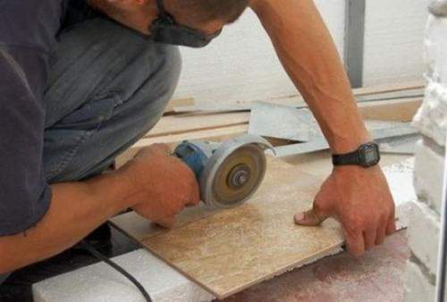 How to Correctly Cut Tiles Angle Grinders