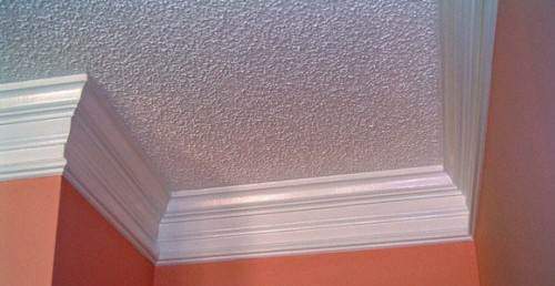 How to Cut a Wide Ceiling Plinth