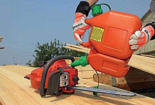 Which Gasoline Is Poured Into A Stihl Trimmer