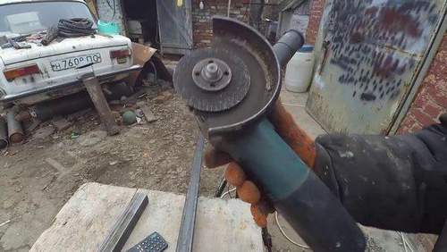 Why Angle Grinder Spins The Other Side