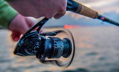 How to Assemble a Fishing Line on a Trimmer Reel Video