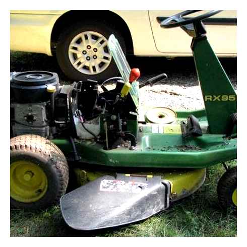 clean, lawn, mower, carburetor, removing
